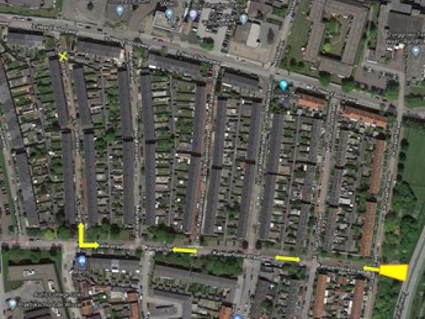 Kamperfoeliestraat naar bouwplaats